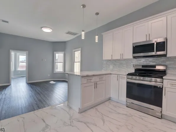 23 Barbour St, Haledon Boro, NJ 07508
