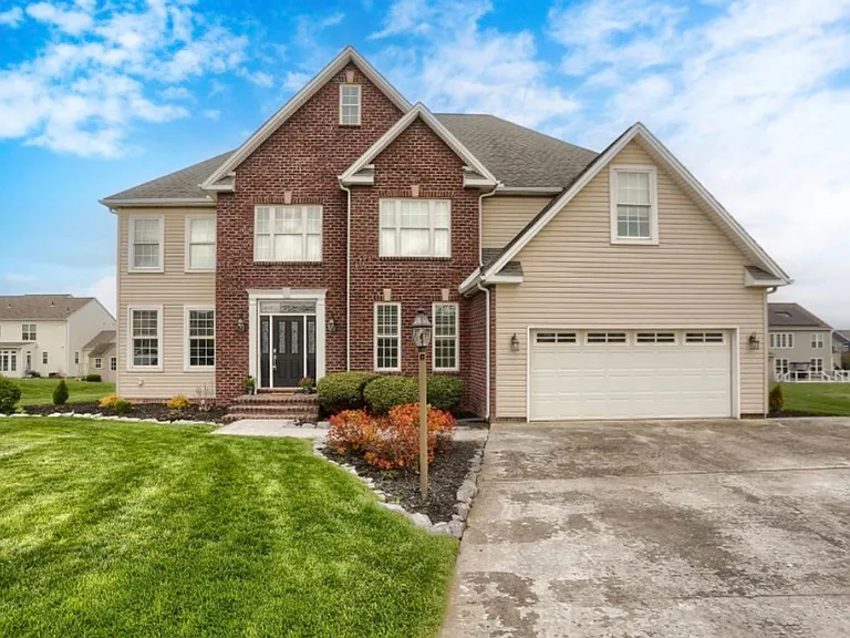 10 Spring View Ct — Photo 1