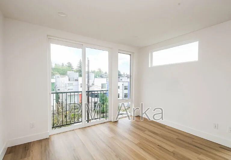 909 28th Ave S #C — Photo 10