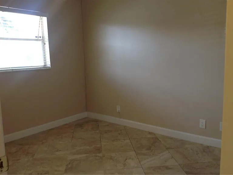 3550 NW 104th Ave #5 — Photo 26