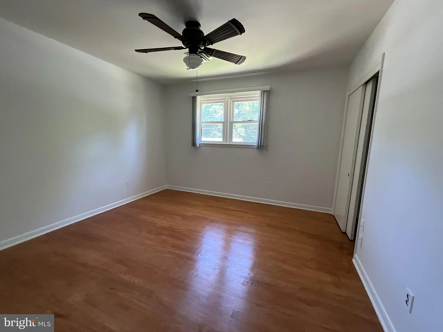 3 bed, 1926 sqft, $3,000 — Photo 4
