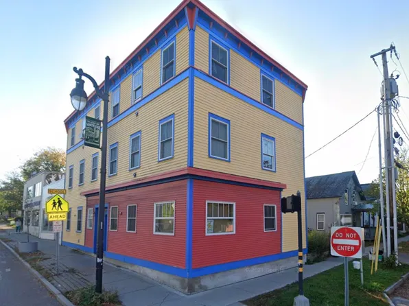 142-144 N Champlain St, Burlington, VT 05401