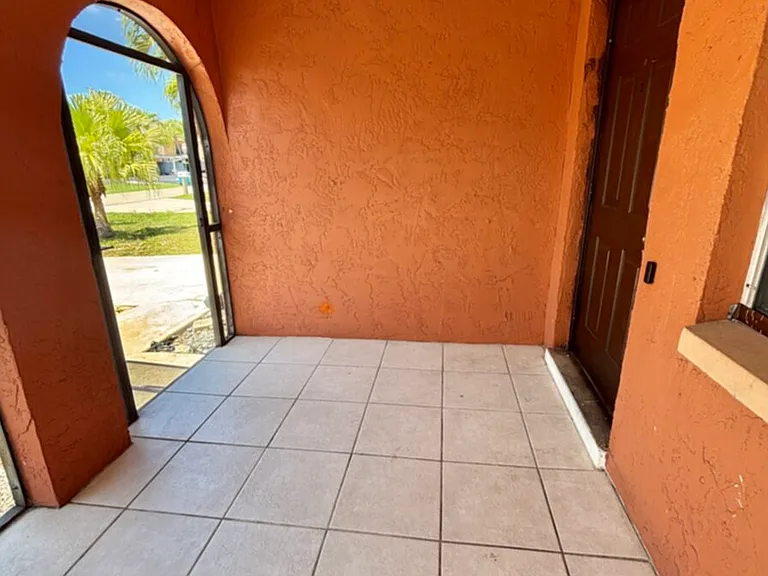 3729 SE 12th Ave — Photo 34