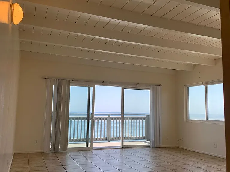 6525 Del Playa Dr — Photo 5