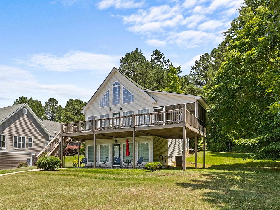 2nd image of 1254 Lake Crest Dr