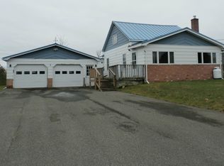 7 Highland Ave, Caribou, ME 04736
