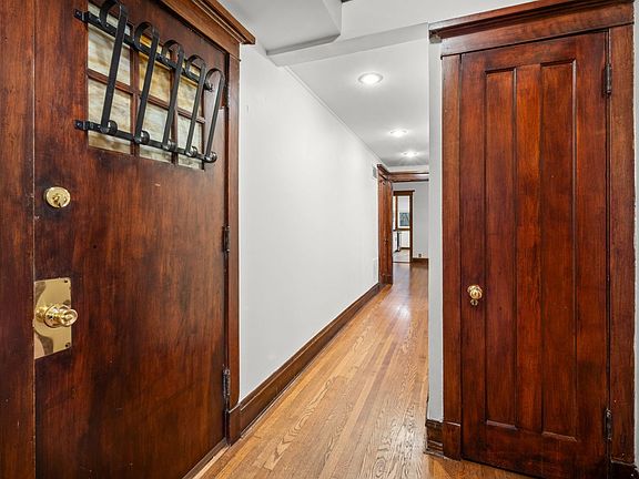 3rd image of 5433 S Greenwood Ave Unit 2