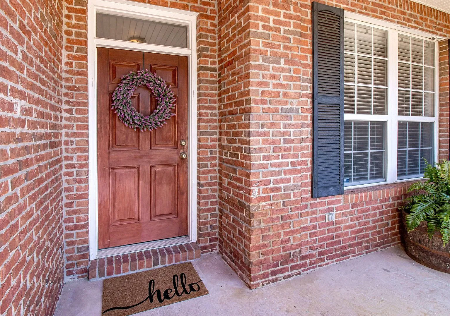 Charming 3 Bedroom Home in Magnolia Plantation! — Photo 2