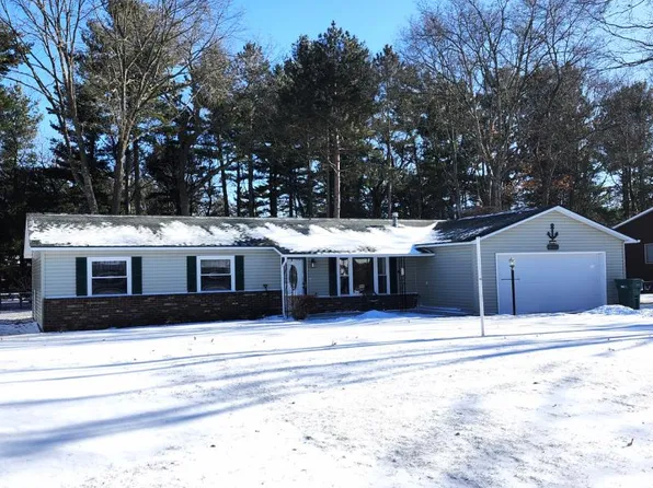 6140 Stewart Ct, Oscoda, MI 48750