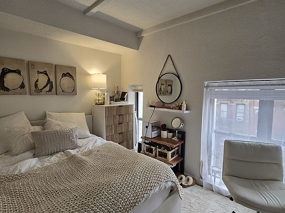 3rd image of 160 Bleecker St APT 4BW
