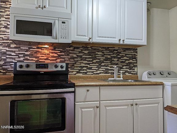 5th image of 670 Denslowe Dr