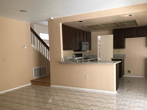 3rd image of 497 Wilson Cir #1