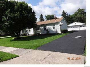 4620 Mattis Rd, Saint Louis, MO 63128