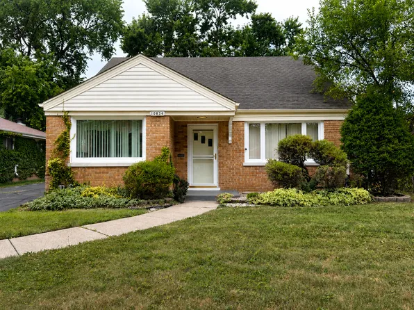 10834 S Keeler Ave, Oak Lawn, IL 60453
