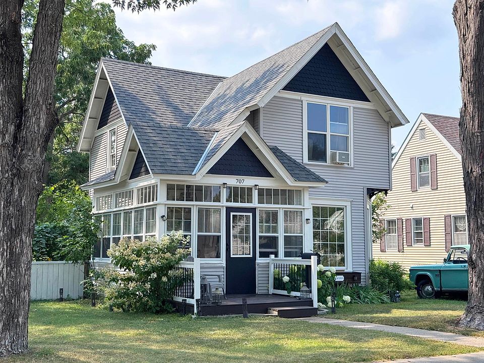 1st image of 707 N 5th St