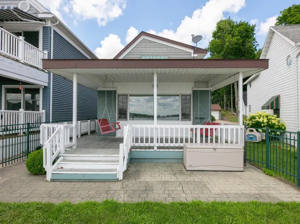 22175 Forest Hall Ave, Cassopolis, MI 49031