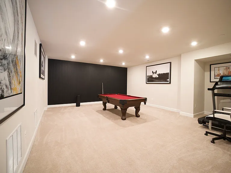 7687 Cross Creek Dr — Photo 14