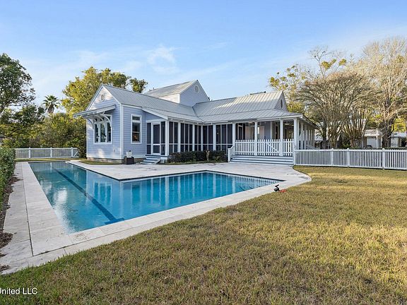 2nd image of 103 Hackett Ln