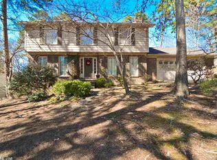 8 Woodberry Rd, Little Rock, AR 72212