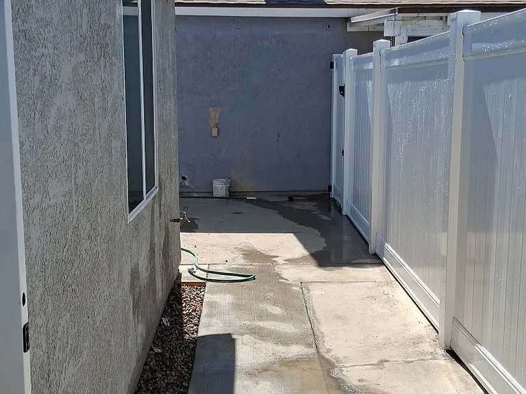 Cypress Ave — Photo 3