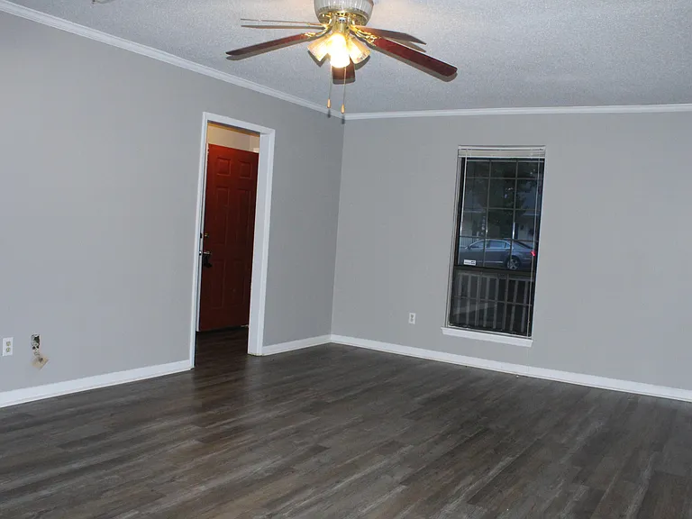 446 Pheasant Run Dr — Photo 46