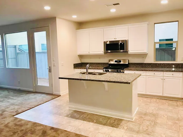 1054 Sea Glass Way — Photo 7