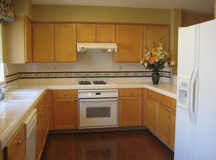 304 Louis Ln, Redwood City, CA 94063