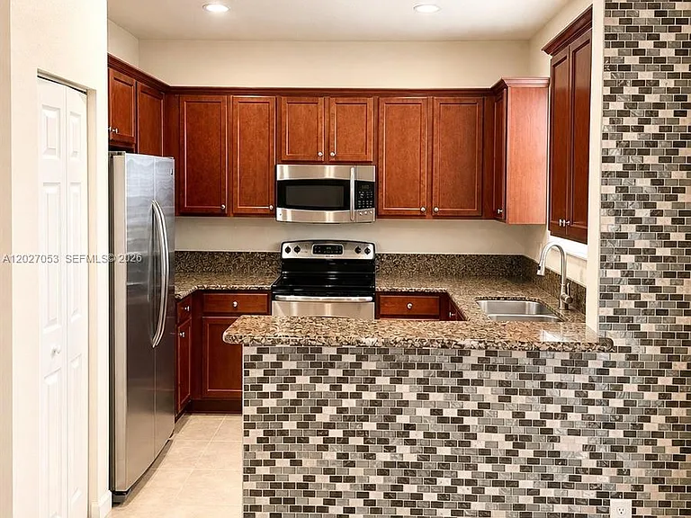 165 Emerald Creek Ter #165 — Photo 8
