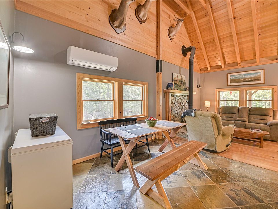 14th image of this home