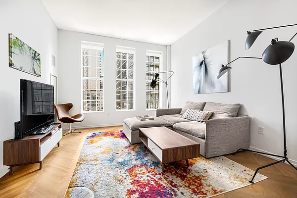 Sold by Sotheby's International Realty | media 1