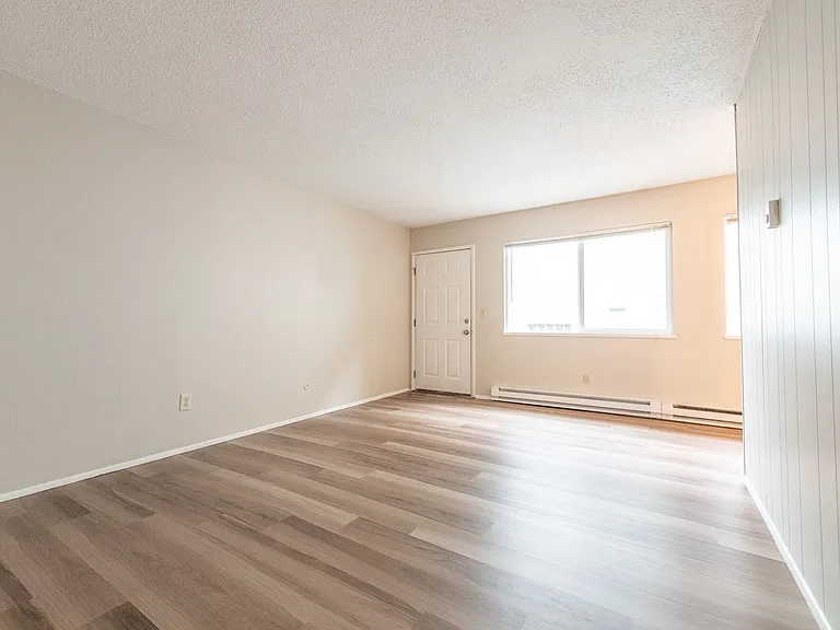 2527 NW Savier St — Photo 7