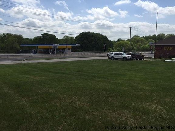 2nd image of 3509 Us Highway 9w