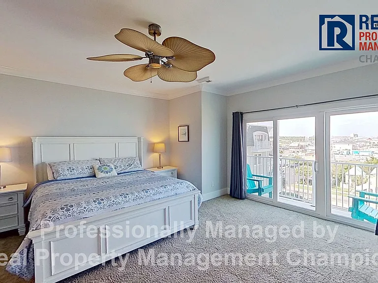 307 N Lake Park Blvd #202 — Photo 9