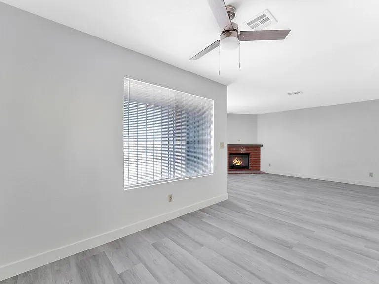 2257 Exeter Dr #D — Photo 13