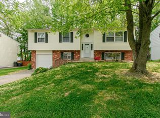 10 Top View Ct, Newark, DE 19702