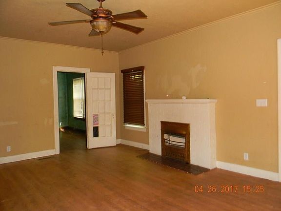 3rd image of 613 W 5th St