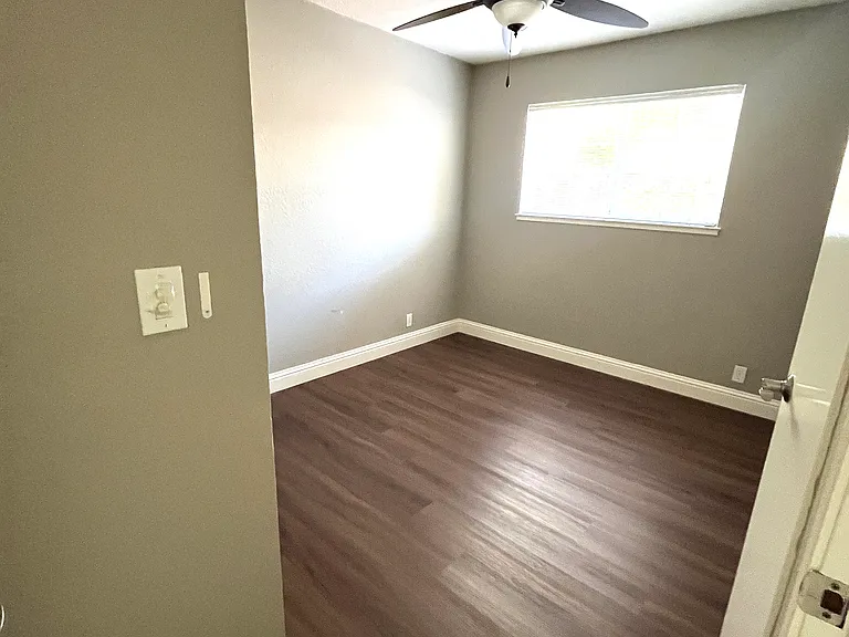 5552 Idlewild Ave — Photo 12