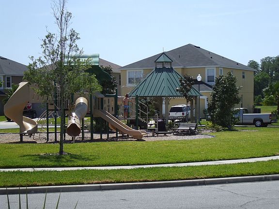 Cul-de-sac - Playground