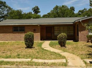 101 Serafini Dr, Del Rio, TX 78840