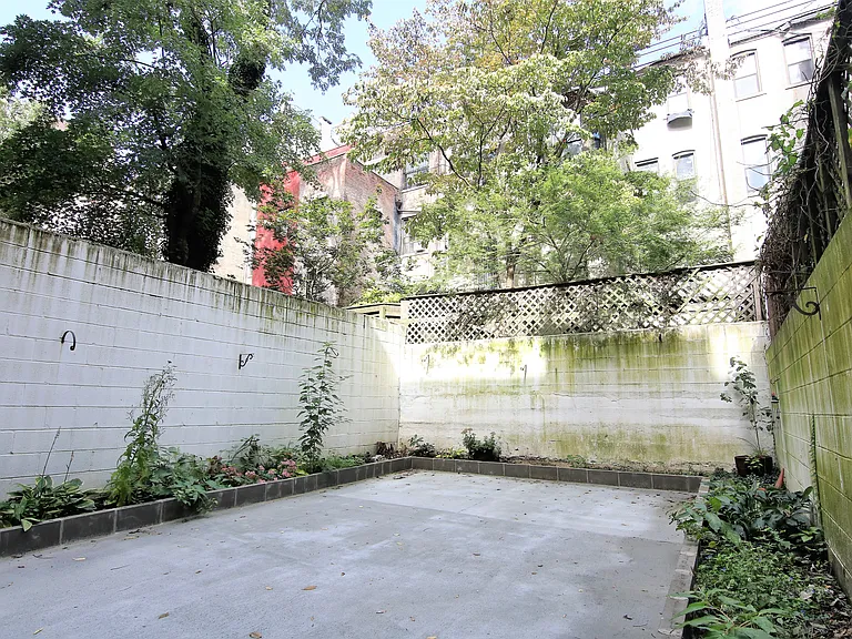 325 W 87th St #1B — Photo 7