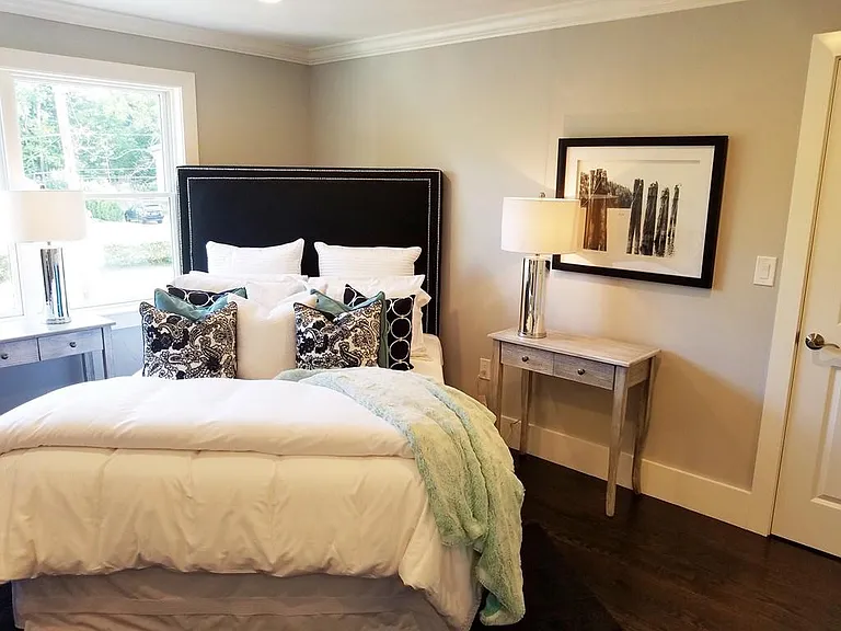 1525 Beacon St #3 — Photo 9