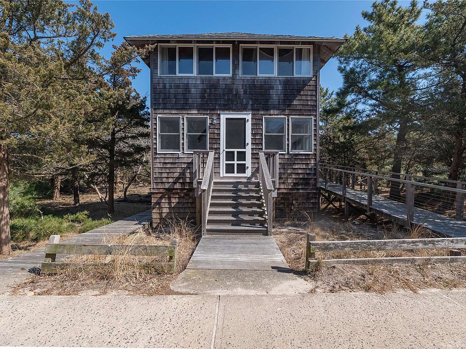870 Evergreen Walk, Ocean Beach, NY 11770 Zillow