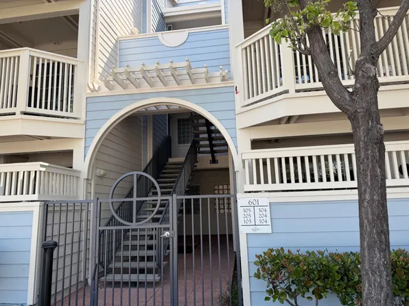 601 Arcadia Ter Unit 204, Sunnyvale, CA 94085