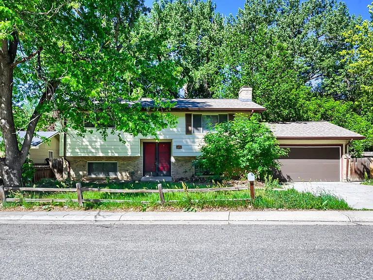 104 East St — Photo 1