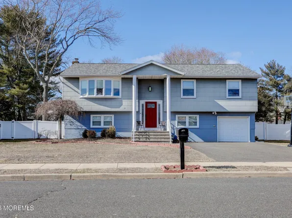 1081 Aspen Drive, Toms River, NJ 08753