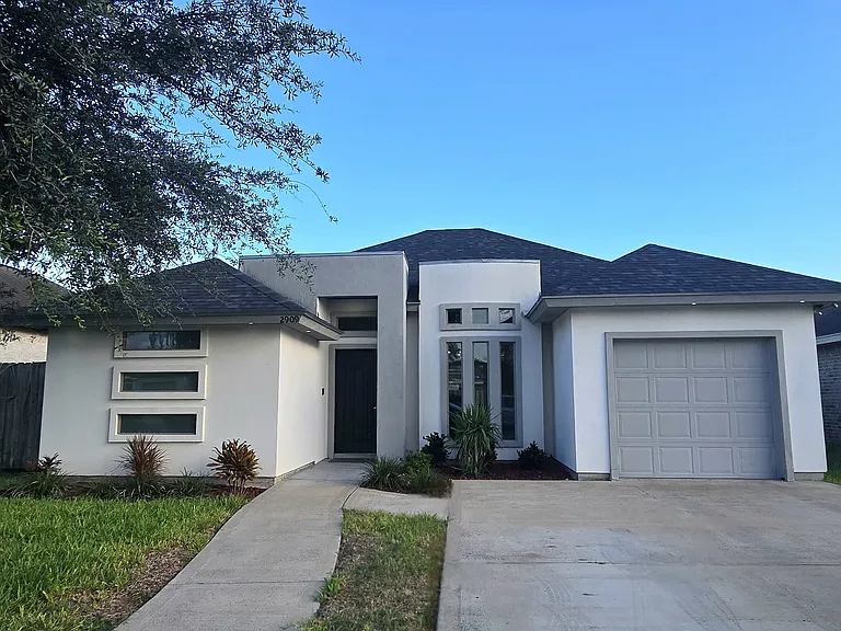 2909 Ursula Ave — Photo 2