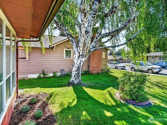 4th image of 1312 Springwater Avenue