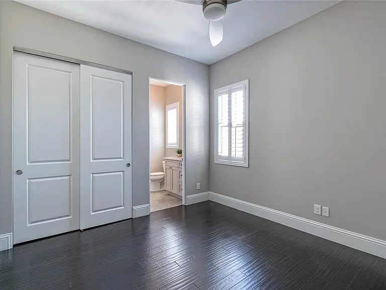 653 E Jackson St — Photo 27