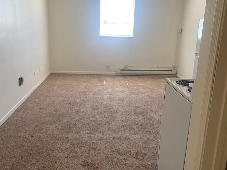 1164 Broadway Ave #19 — Photo 1