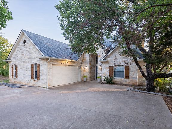 2nd image of 2702 River Ridge Ct